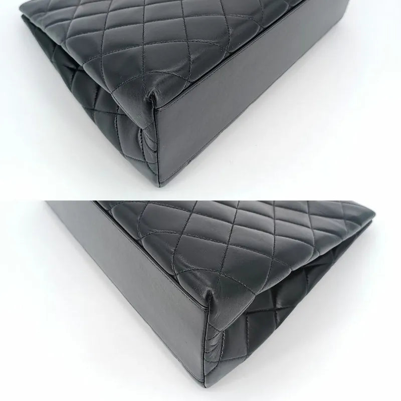 js512-chanel-vintage-black-lambskin-quilted-tote-bag