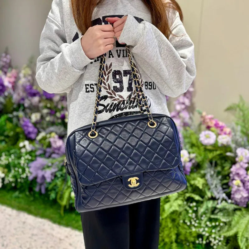 jah189-chanel-vintage-navy-lambskin-quilted-camera-bag