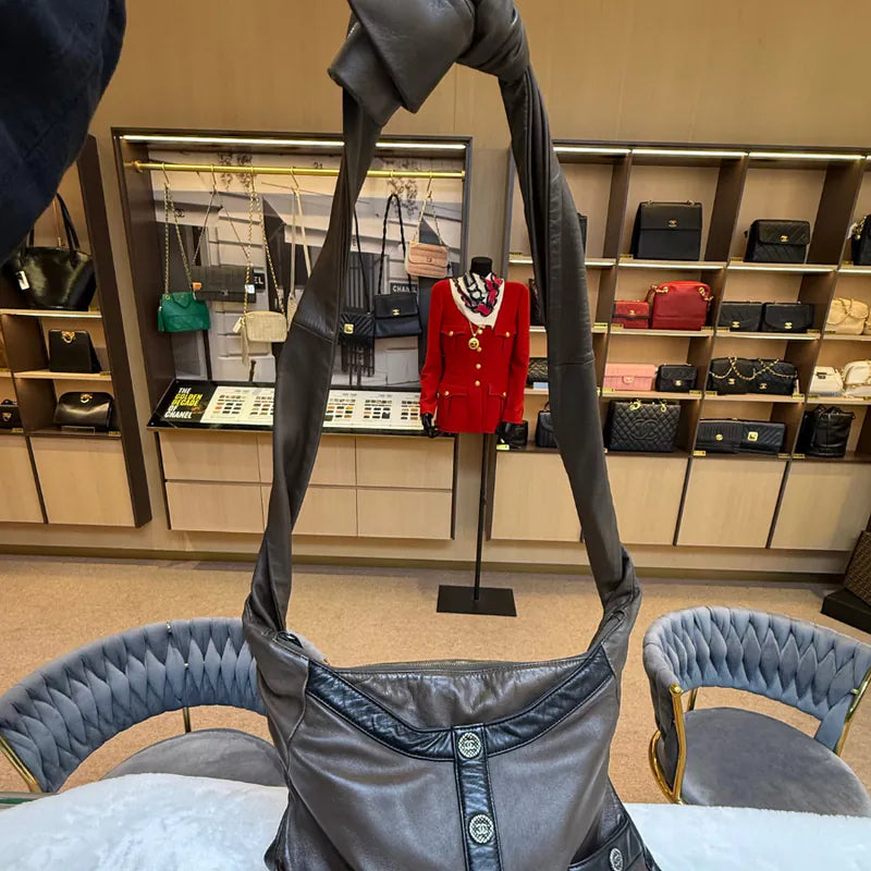 rb727-chanel-vintage-girl-dark-brown-leather-bag