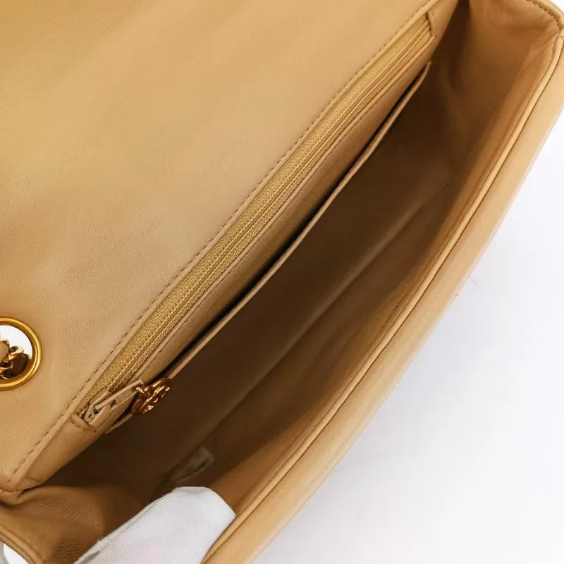 ju958-chanel-vintage-beige-lambskin-horizontal-stripes-flap-bag