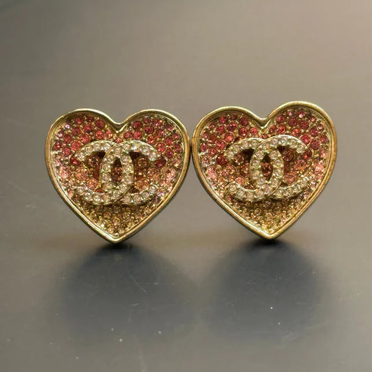 jw694-chanel-cc-23p-heart-earrings