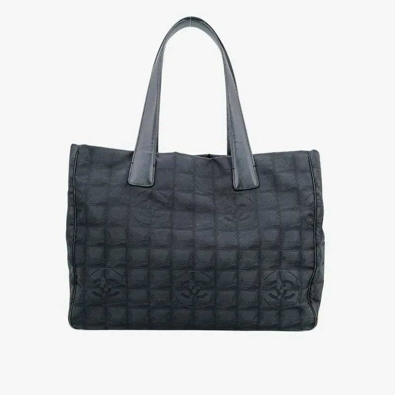 ra451-chanel-vintage-black-nylon-tote-bag