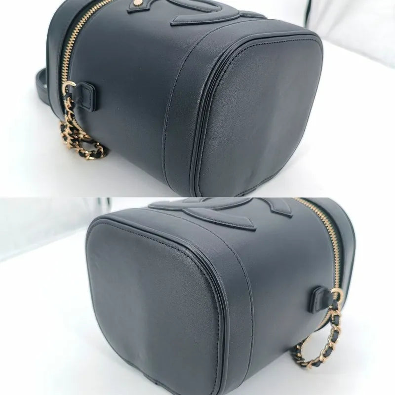 ra179-chanel-black-lambskin-vanity-case-bag