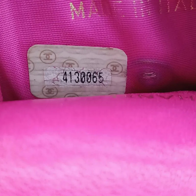 c318-chanel-pink-caviar-leather-phone-bag