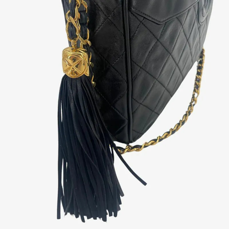 rc244-chanel-vintage-black-lambskin-tassel-camera-bag