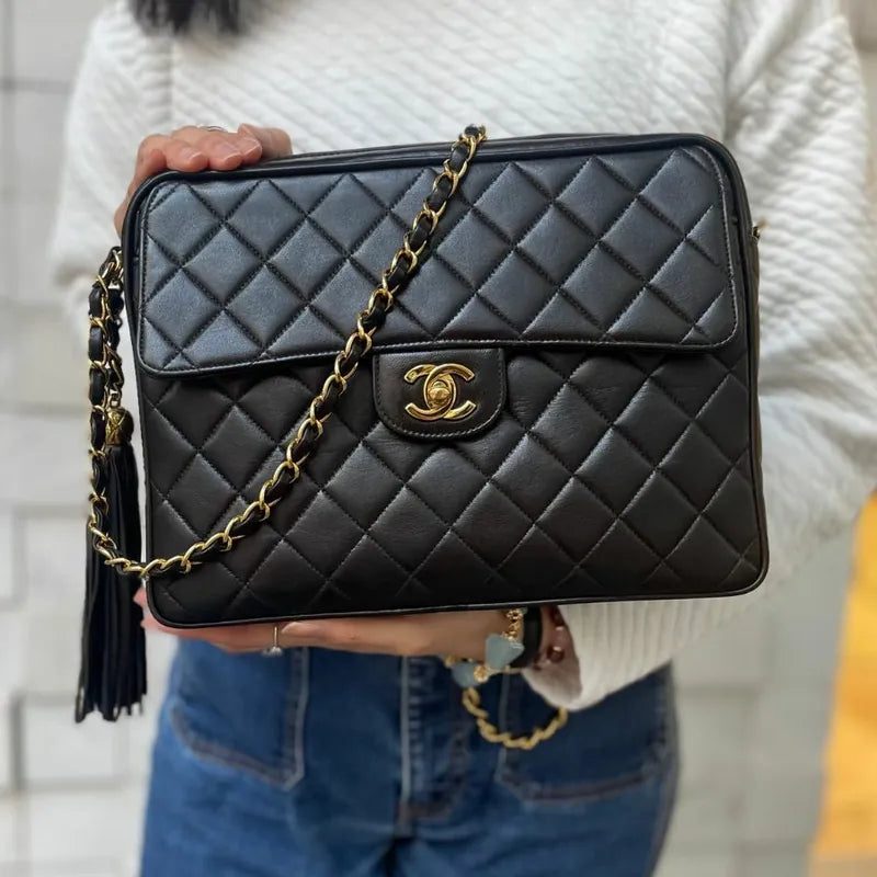 jah115-chanel-vintage-black-lambskin-quilted-camera-bag