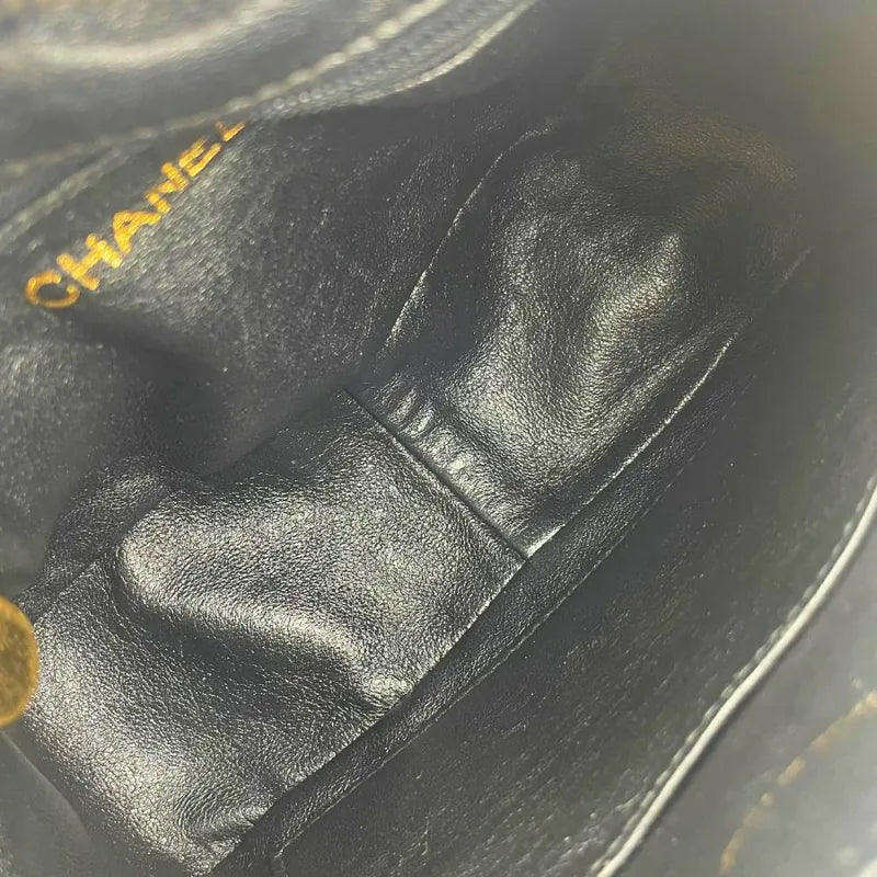 jx904-chanel-vintage-black-caviar-leather-gold-chain-chevron-camera-bag