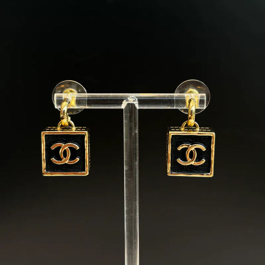 C604 - CHANEL Black Square CC Logo Earrings