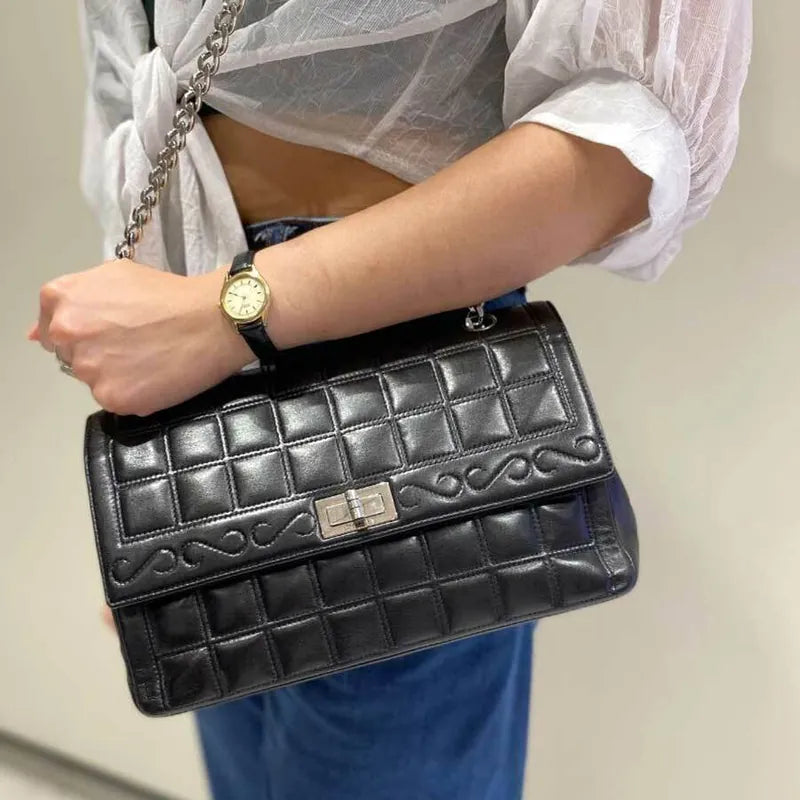 js662-chanel-vintage-black-lambskin-checked-255-flap-bag