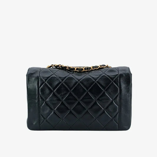 ju212-chanel-vintage-black-lambskin-25cm-diana-flap-bag