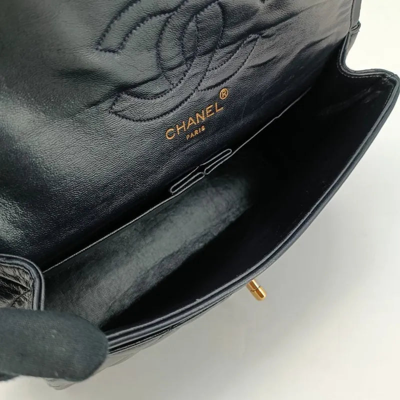 jt445-chanel-vintage-navy-lambskin-quilted-flap-bag