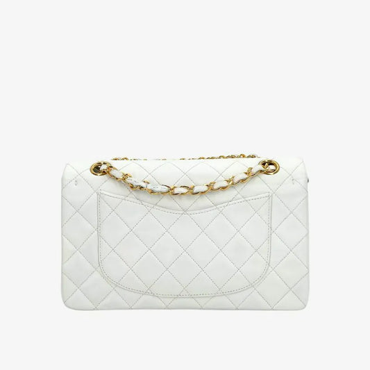 jah192-chanel-vintage-white-lambskin-23cm-classic-flap-bag