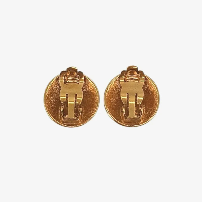 jt360-chanel-vintage-cc-crown-gold-plated-clip-on-earrings