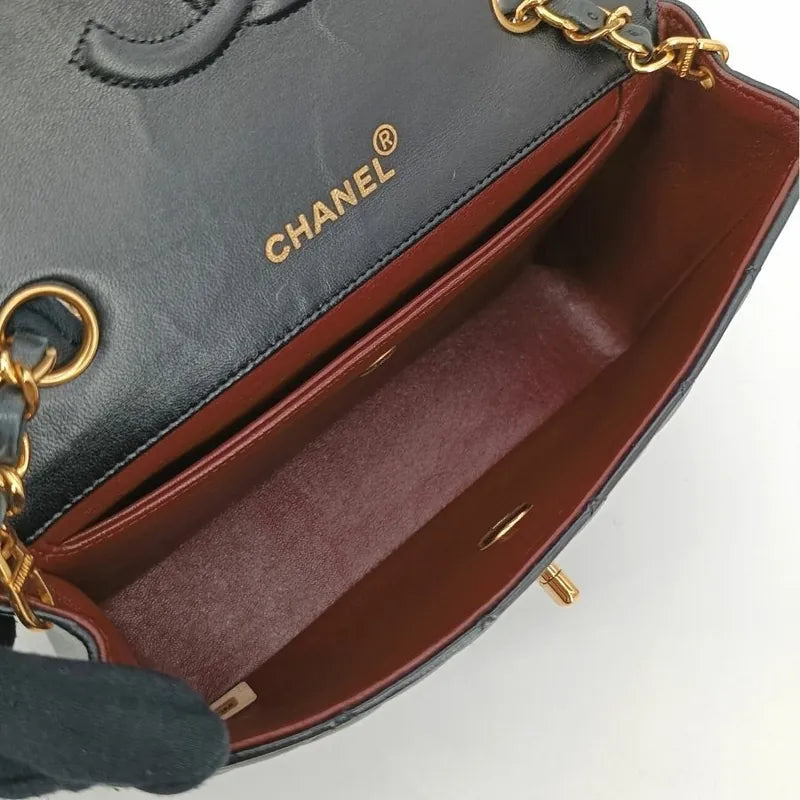 ra210-chanel-vintage-black-lambskin-quilted-flap-bag