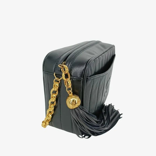 jr886-chanel-vintage-black-lambskin-tassels-gold-chain-camera-bag