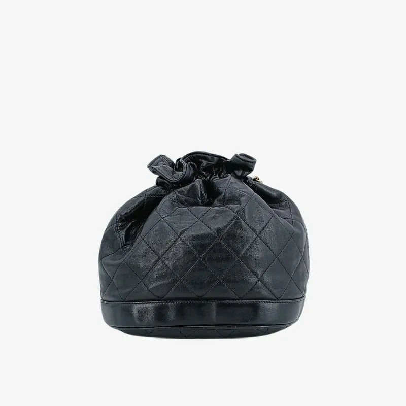 ra586-chanel-vintage-black-lambskin-drawstring-bucket-bag