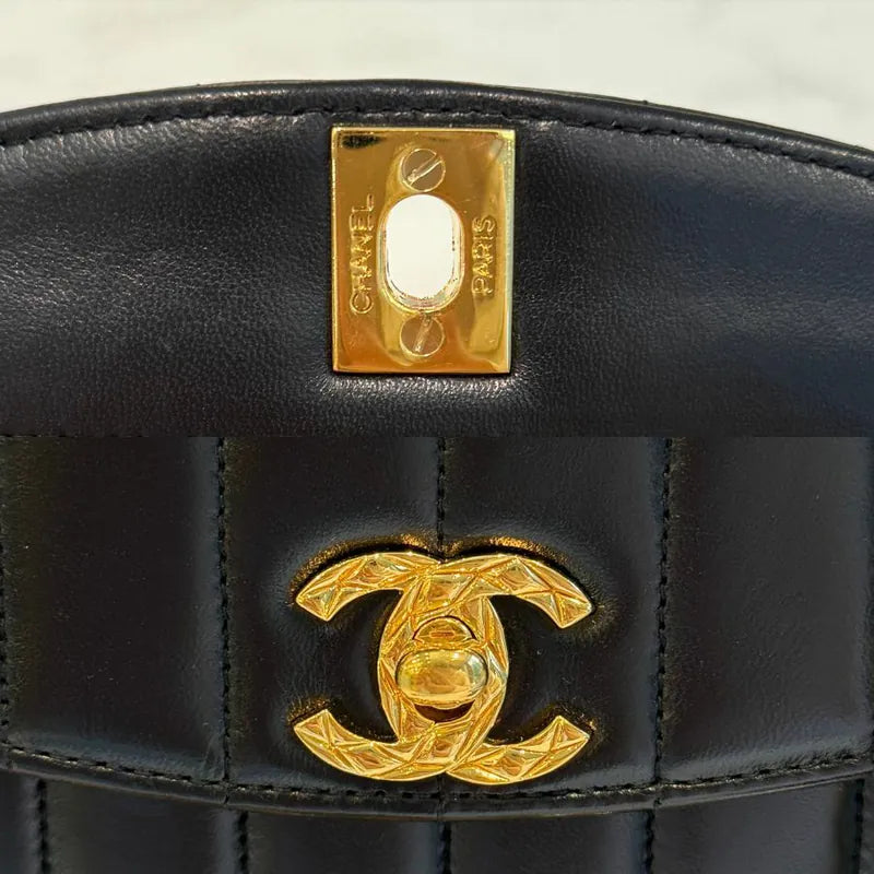 rc769-chanel-vintage-black-lambskin-vertical-gold-chain-flap-bag