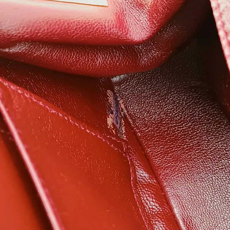 js707-chanel-vintage-black-lambskin-chevron-handbag