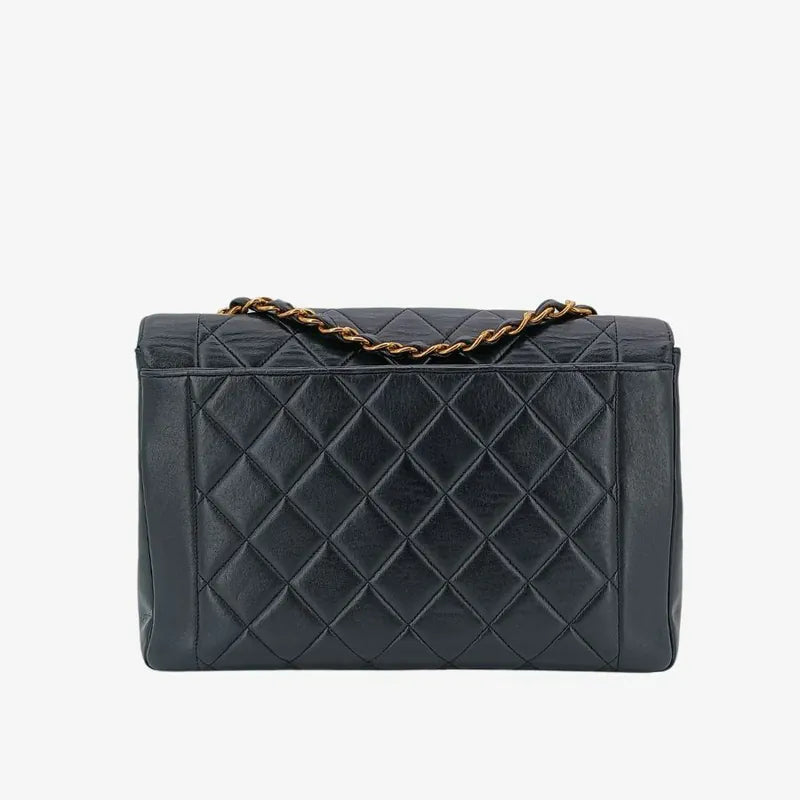 rb125-chanel-vintage-black-lambskin-tall-diana-flap-bag-with-back-pocket
