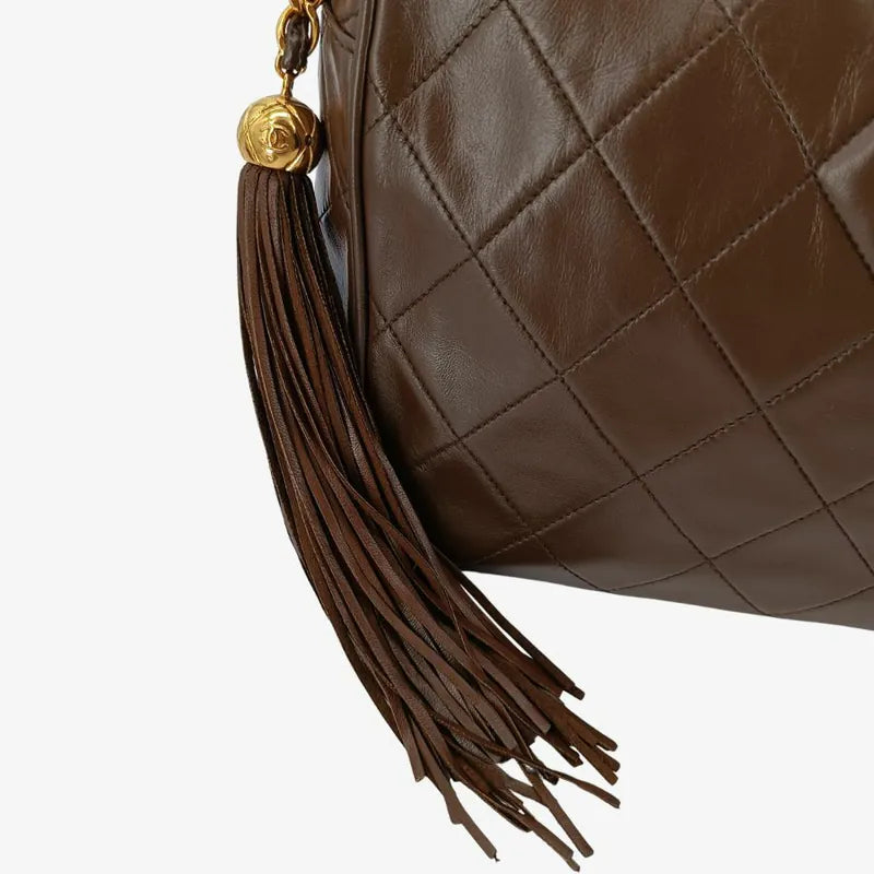 rb010-chanel-vintage-brown-lambskin-tassel-camera-bag