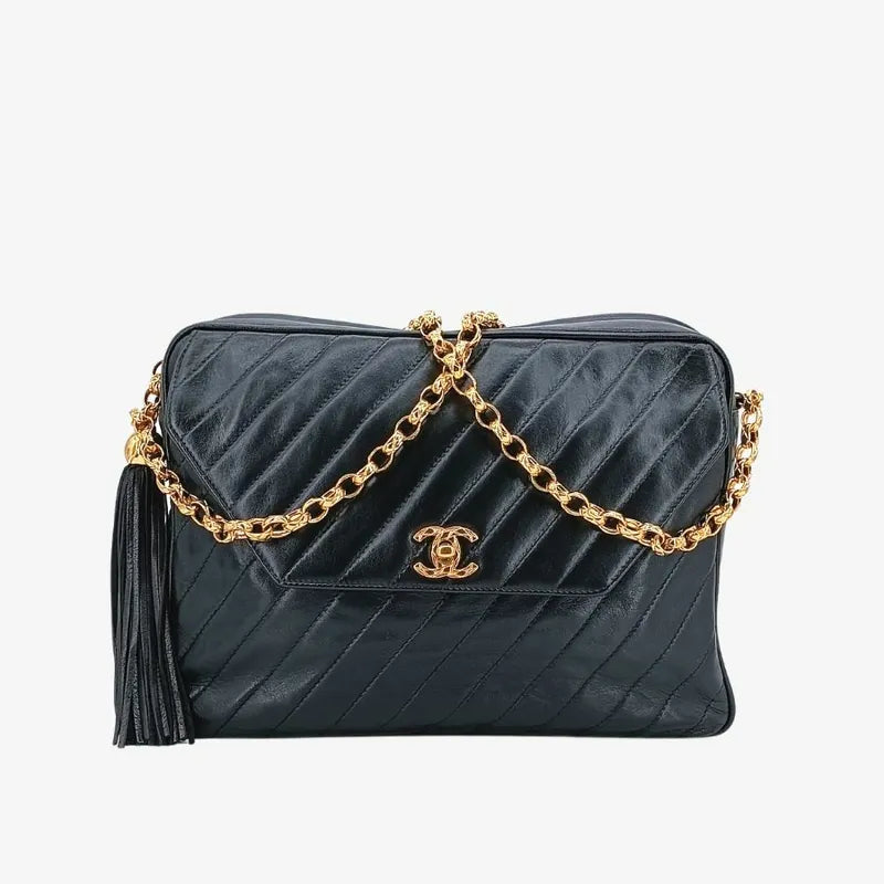 ra219-chanel-vintage-black-lambskin-gold-chain-camera-bag