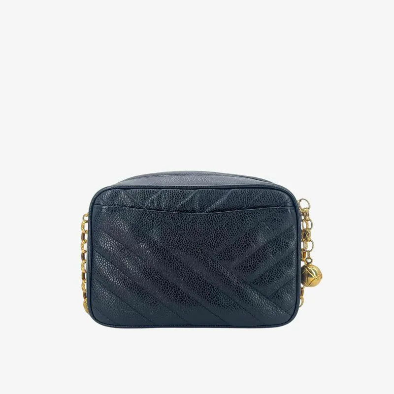 jx904-chanel-vintage-black-caviar-leather-gold-chain-chevron-camera-bag
