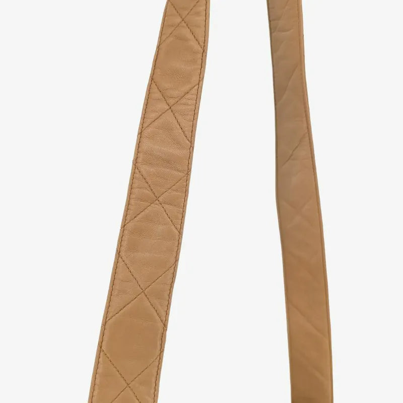 jah127-chanel-vintage-beige-lambskin-tessel-camera-bag