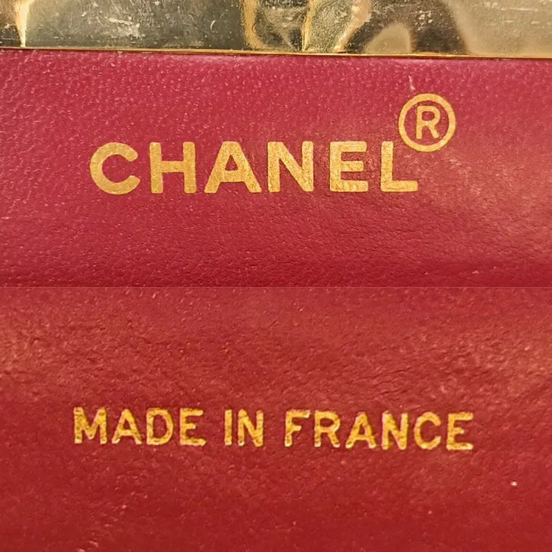 rb001-chanel-vintage-black-lambskin-chevron-handbag