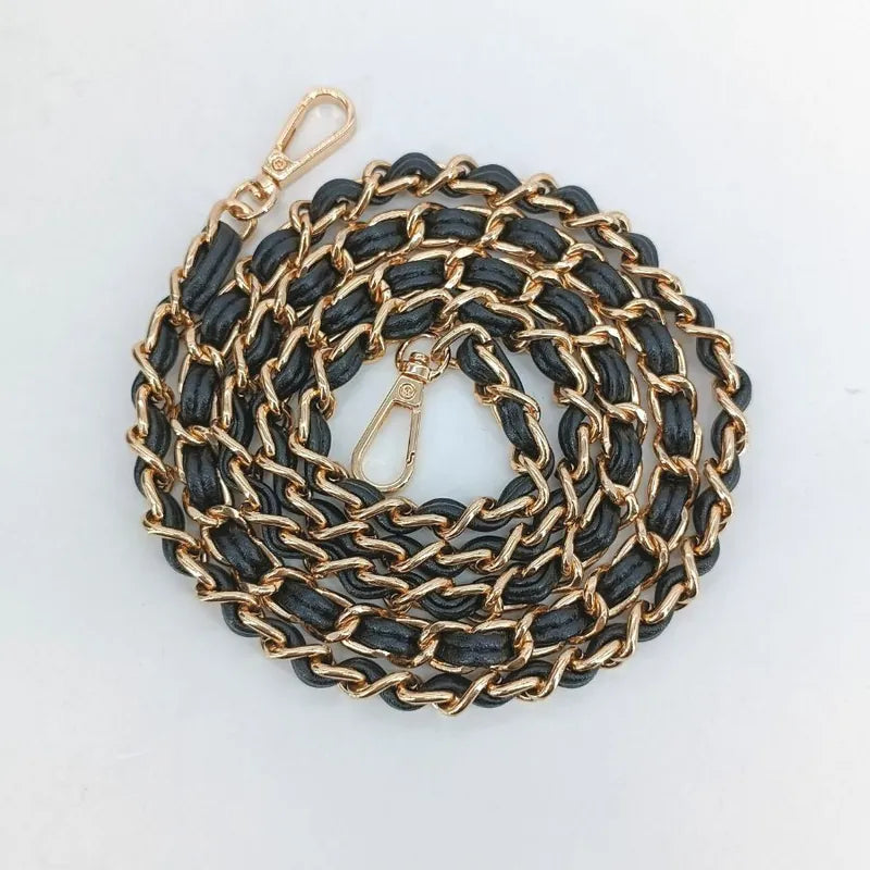 ra196-chanel-vintage-black-caviar-leather-cosmetic-bag