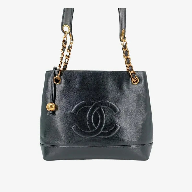 jah161-chanel-vintage-black-lambskin-embossed-logo-tote-bag