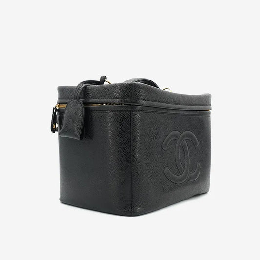 jq582-chanel-vintage-black-caviar-embossed-logo-cosmetic-bag