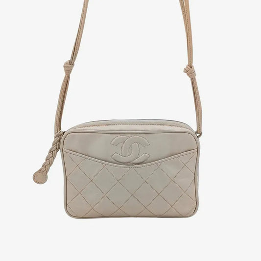 rb285-chanel-vintage-beige-lambskin-camera-bag