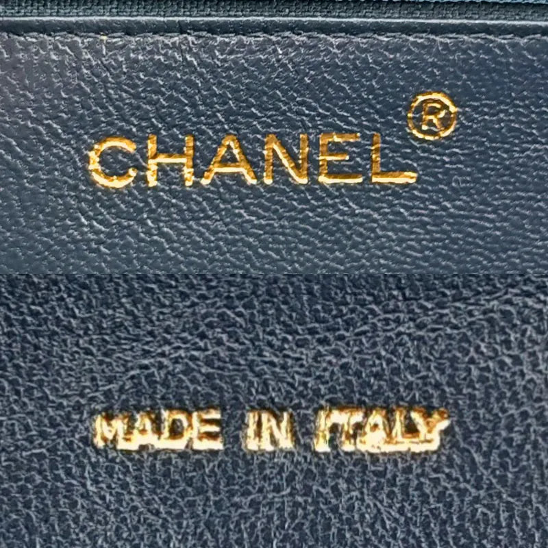 rb927-chanel-vintage-navy-lambskin-pointed-flap-bag