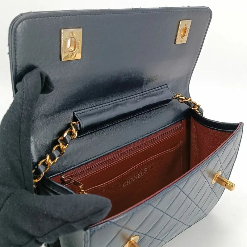 ra293-chanel-vintage-navy-lambskin-double-turnlock-flap-bag