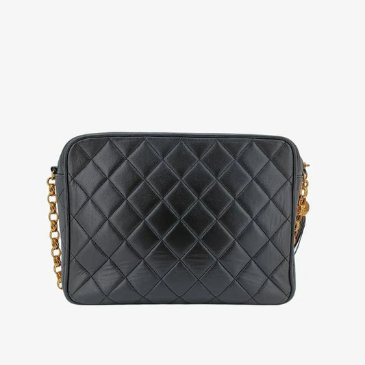 rb601-chanel-vintage-black-lambskin-gold-chain-camera-bag