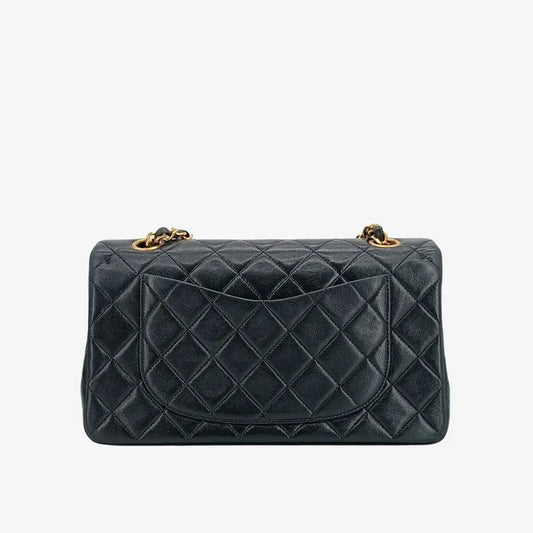 js976-chanel-vintage-black-lambskin-23cm-classic-flap-bag