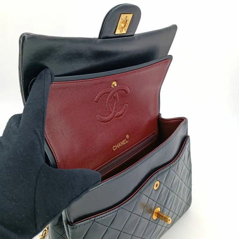 ra101-chanel-vintage-black-lambskin-25cm-flap-bag