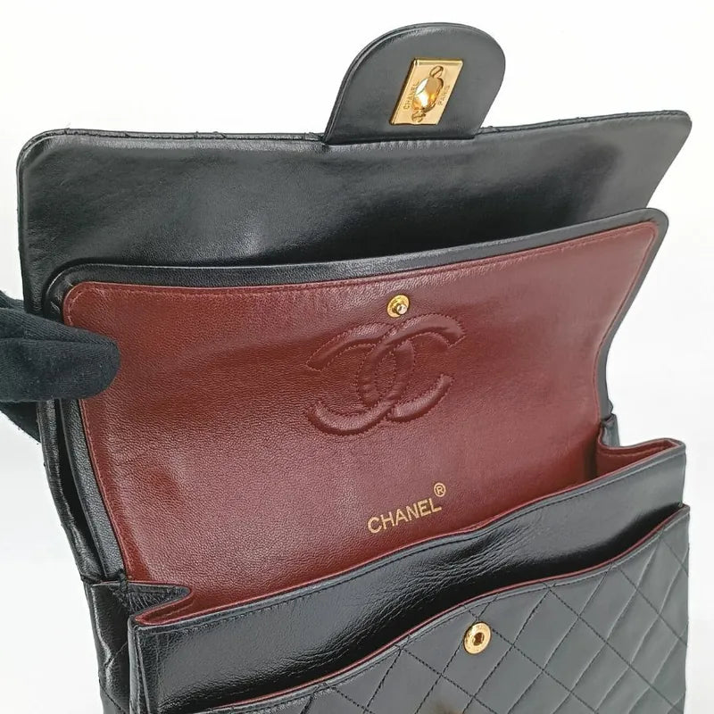 js698-chanel-vintage-black-lambskin-25cm-flap-bag