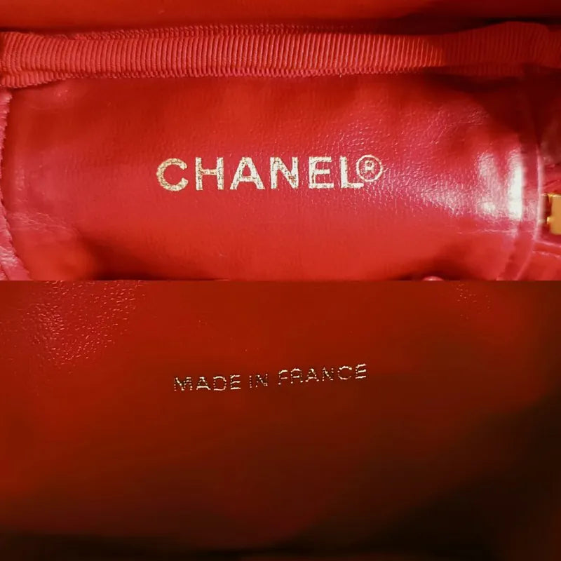 jt133-chanel-vintage-red-caviar-leather-cosmetic-bag