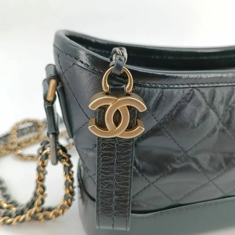jt279-chanel-black-calfskin-gabrielle-shoulder-bag