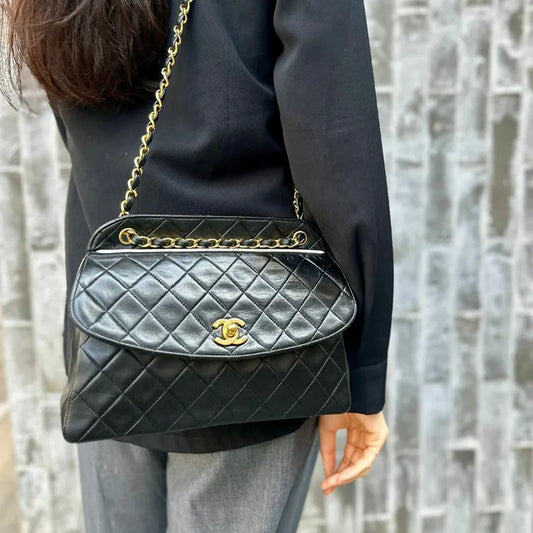 jt887-chanel-vintage-black-lambskin-flap-bag