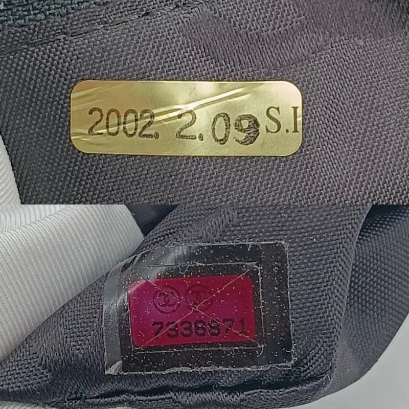 jah184-chanel-vintage-black-caviar-leather-tote-bag