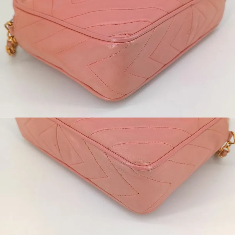 ra022-chanel-vintage-pink-lambskin-tassel-camera-bag