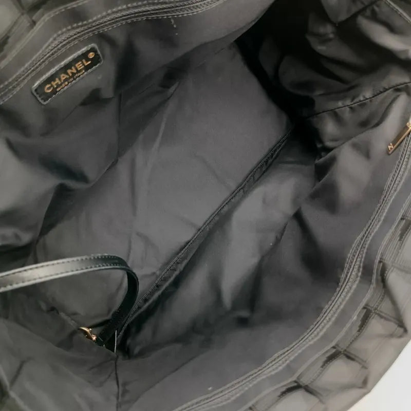 tk008-chanel-vintage-black-nylon-tote-bag