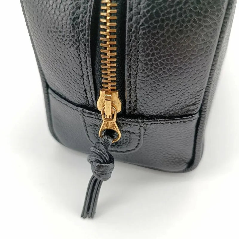 jt265-chanel-vintage-black-caviar-leather-cosmetic-bag