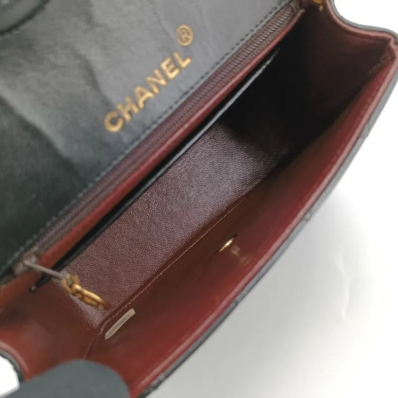 js682-chanel-vintage-black-lambskin-17cm-mini-square-flap-bag