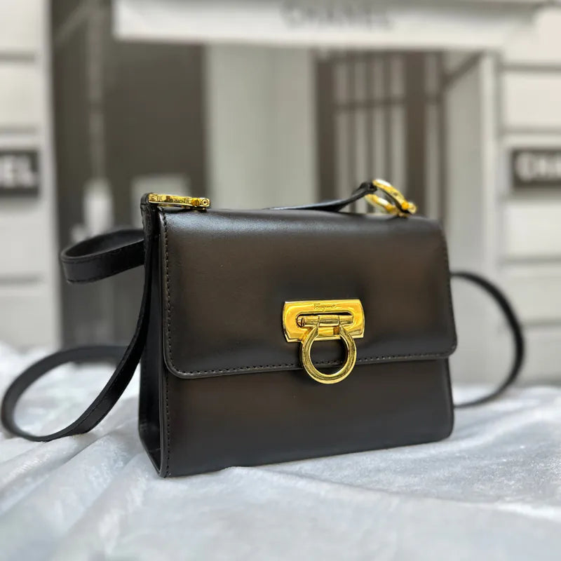 jw399-salvatore-ferragamo-vintage-black-box-leather-shoulder-bag