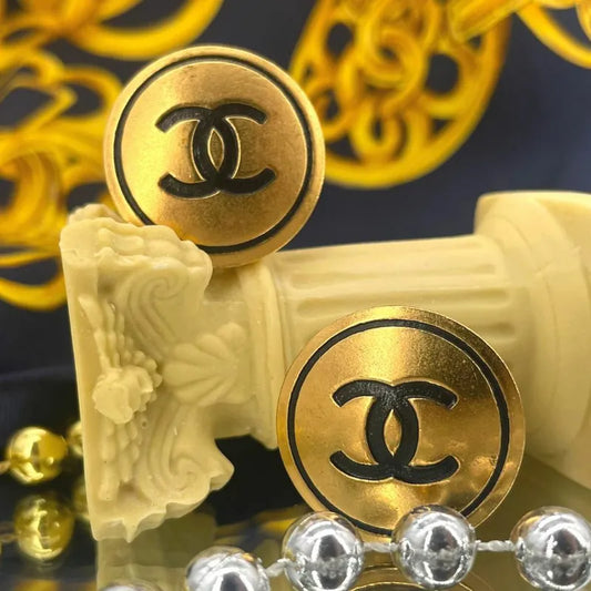 jt085-chanel-vintage-clip-on-earrings