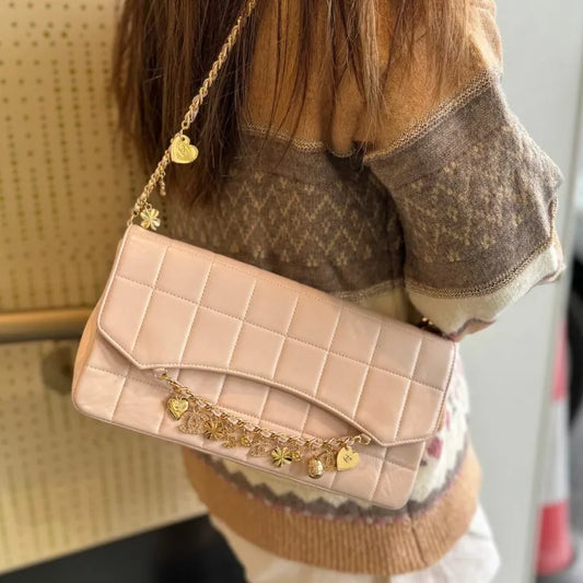 jah113-chanel-vintage-pink-lambskin-chocolate-bar-charms-flap-bag