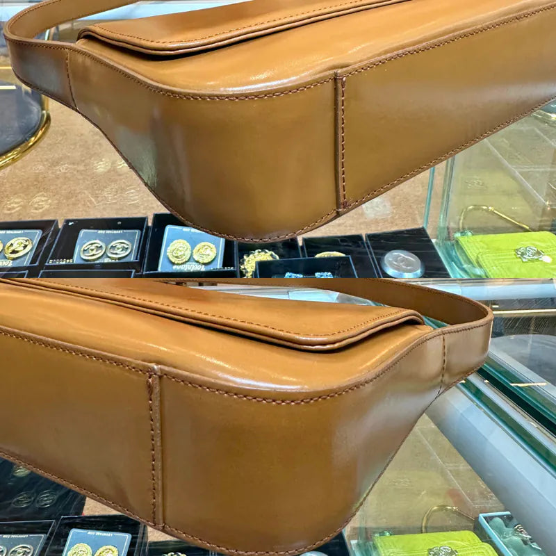 rc141-celine-vintage-khaki-shoulder-bag